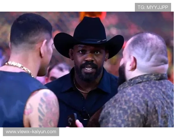 DC评论佩雷拉更看重与琼斯对决而非面对阿斯皮纳尔 DC评论佩雷拉更看重与琼斯对决而非面对阿斯皮纳尔